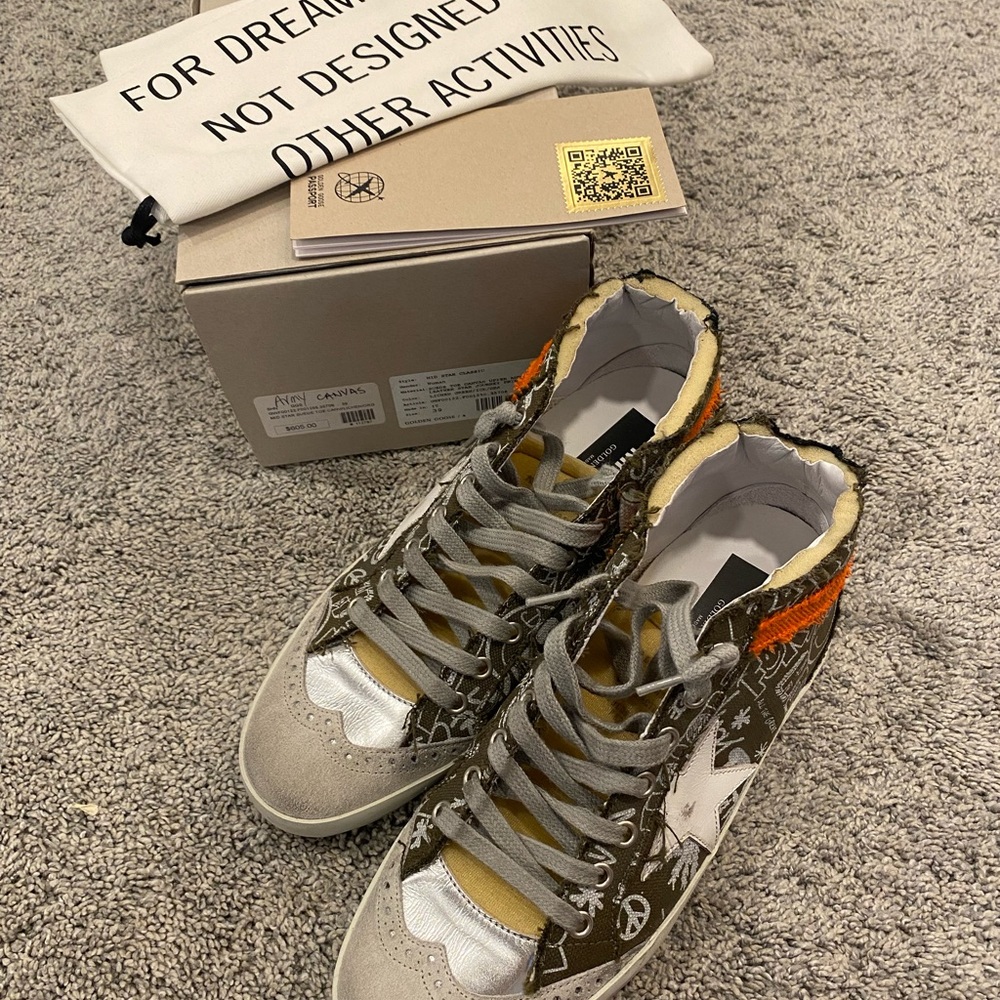 GOLDEN GOOSE
Mid Star Graffiti Canvas Sneakers size 9/39 - Picture 5 of 6